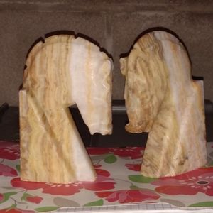 - VTG Marbled Onyx Horse Bookends